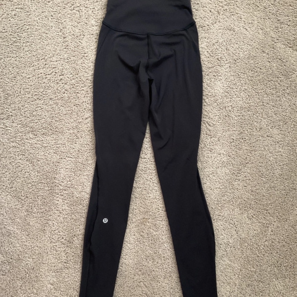 LULULEMON Base Pace high rise Leggings 28” SIZE 0 - Picture 2 of 3